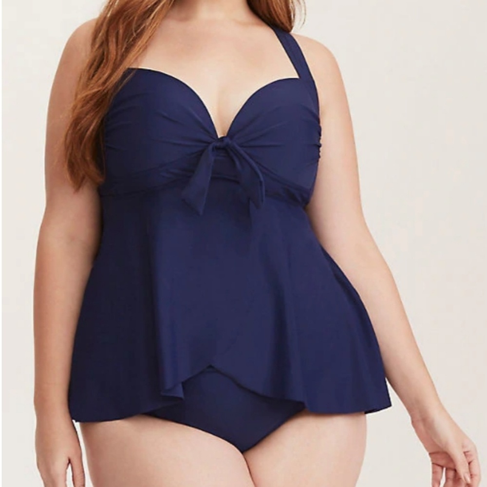 Torrid sz 1 Navy Blue Tankini top